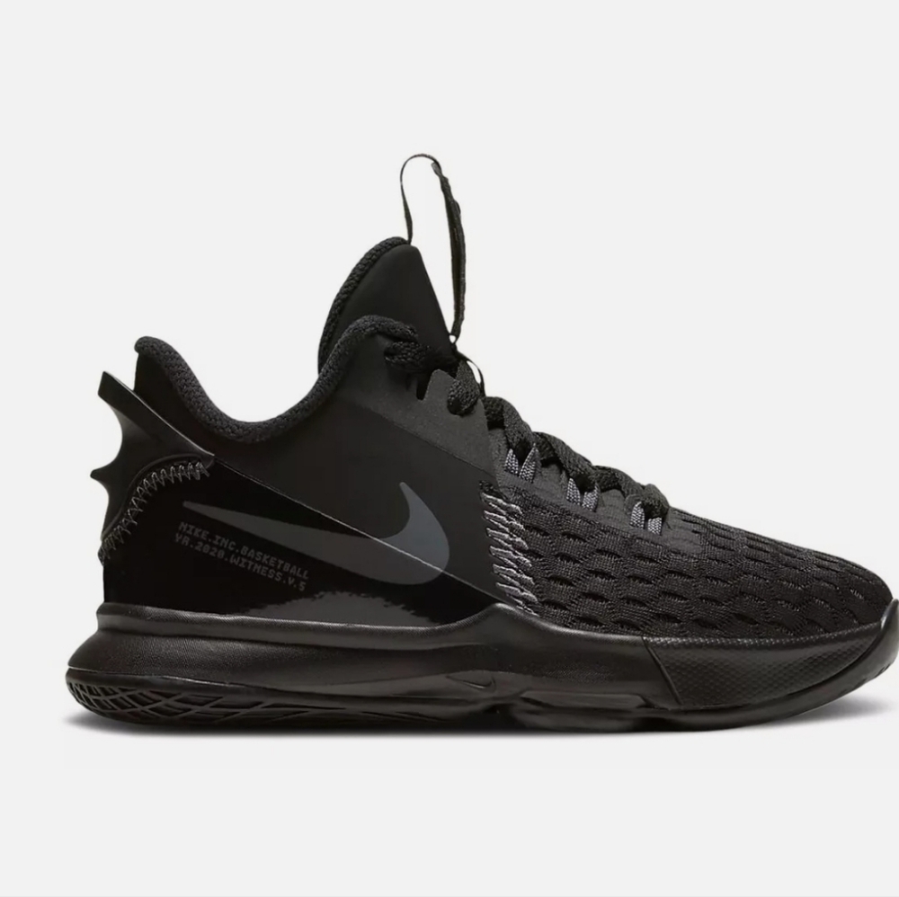 Nike / LeBron Witness 5 "Black/Dark Grey" Men's Basketball Shoe Size 11